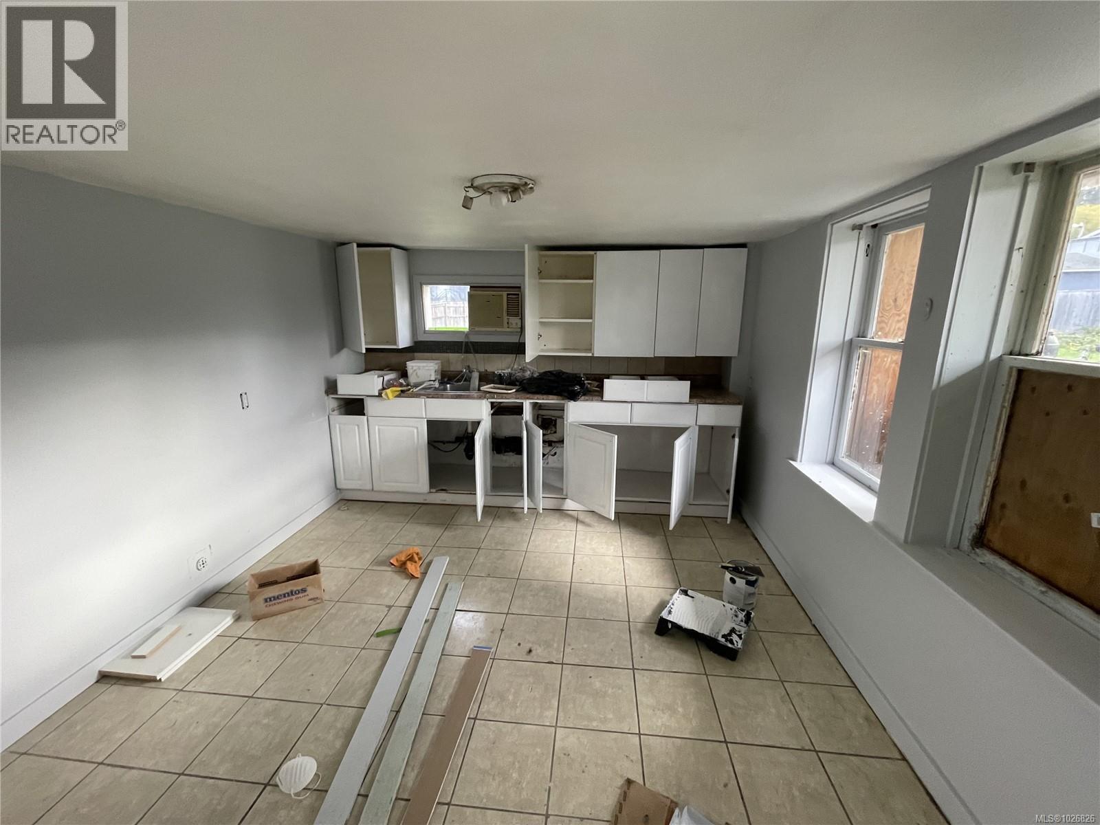 3623 4th Avenue - photo 2