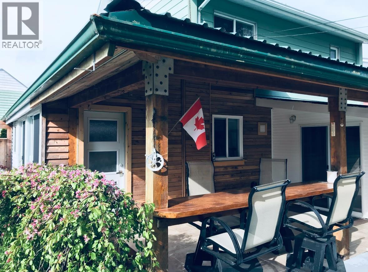 1856 BALSAM CRESCENT - 9