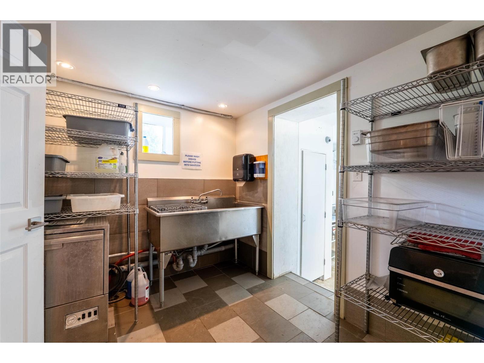  512 Hendryx Street, Nelson