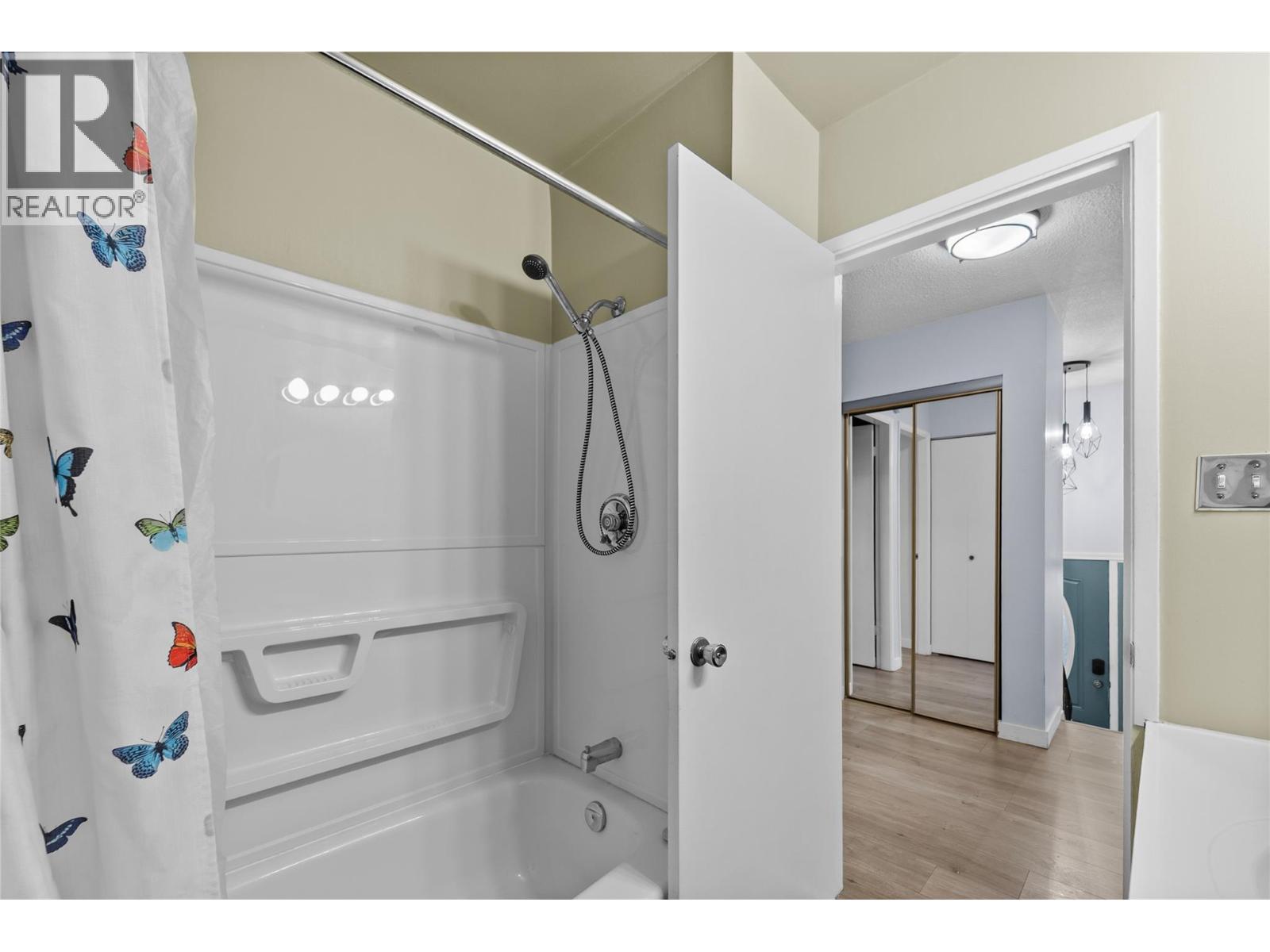 740 Walkem Road, Kamloops