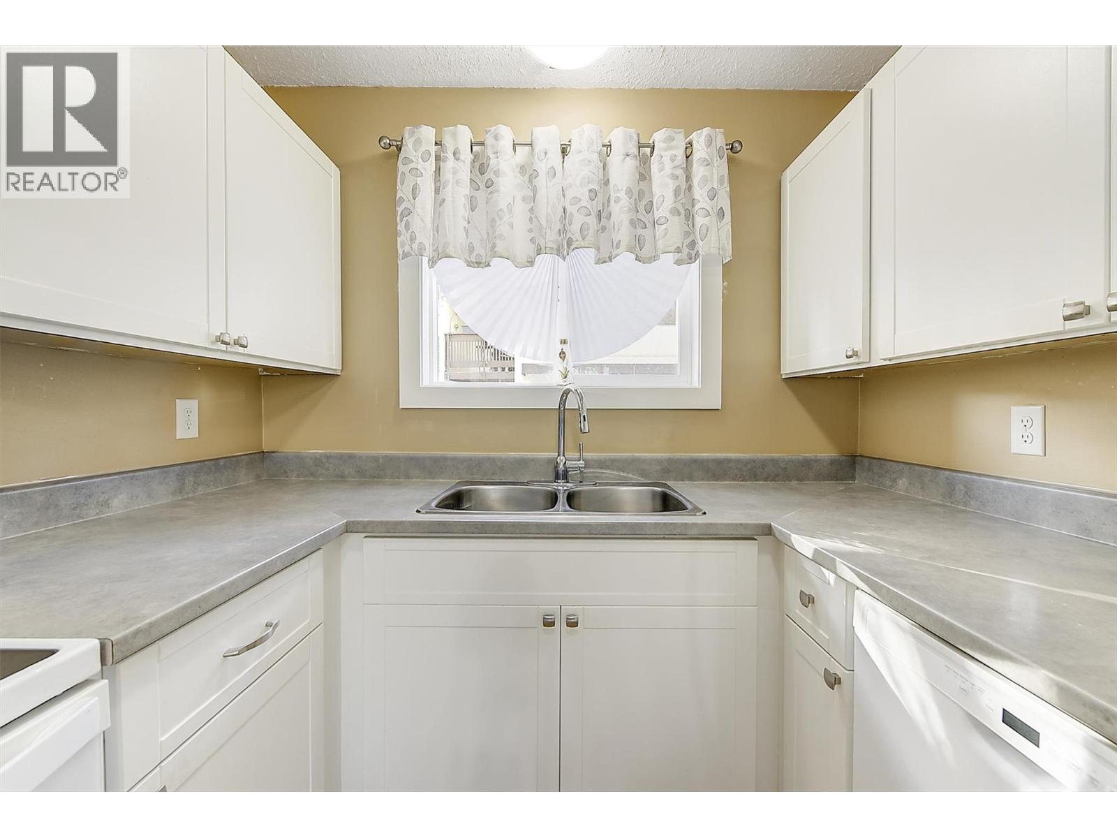 250 Briarwood Road Unit# 102, Kelowna