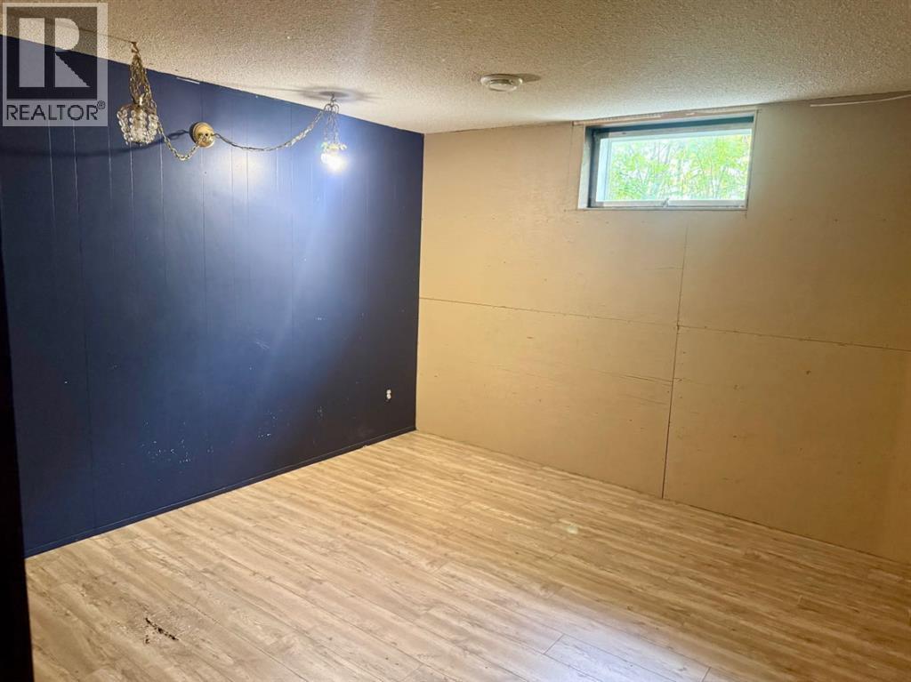 9917 103 Avenue, Plamondon