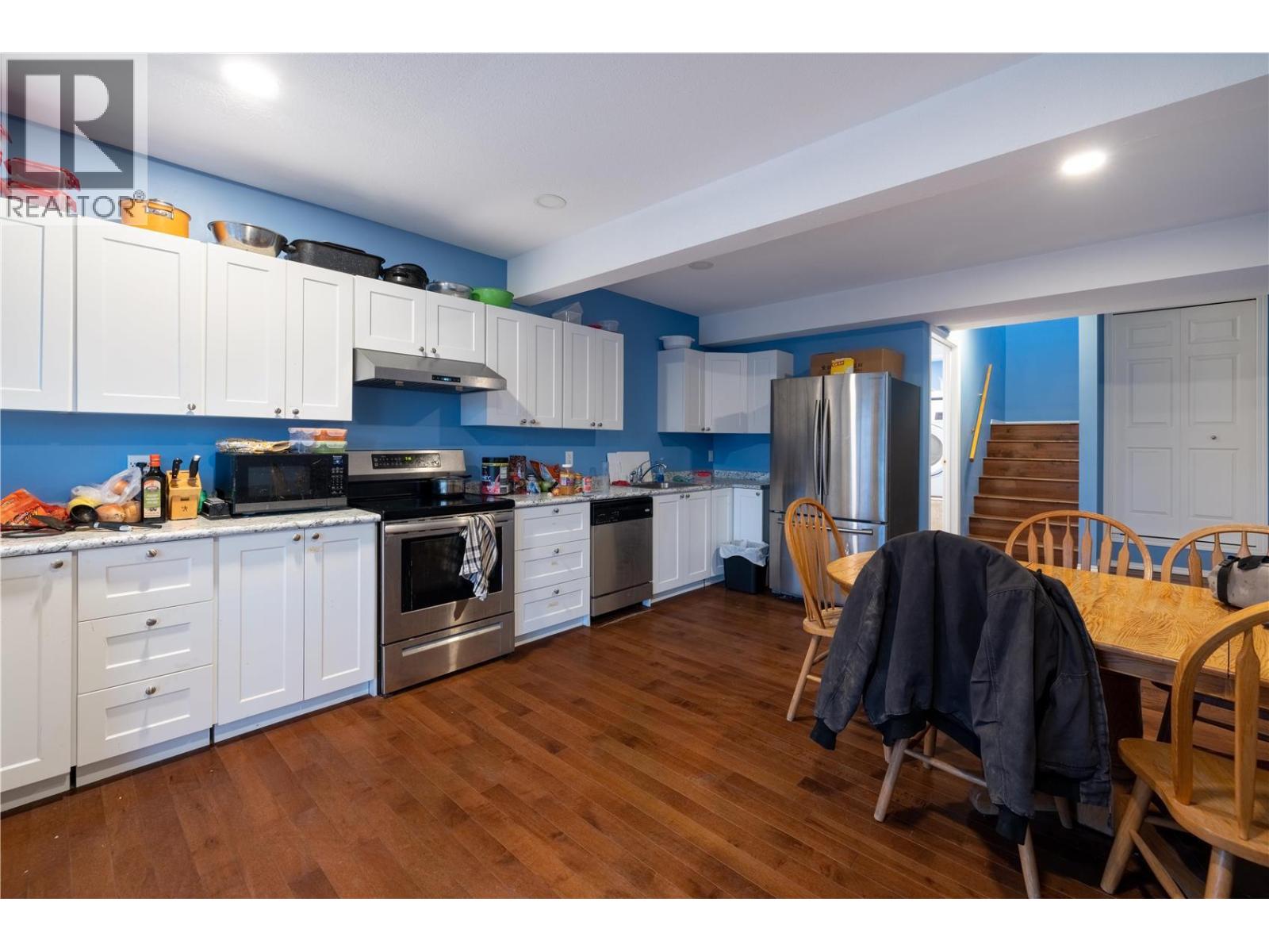  727 Cassiar Crescent, Kelowna