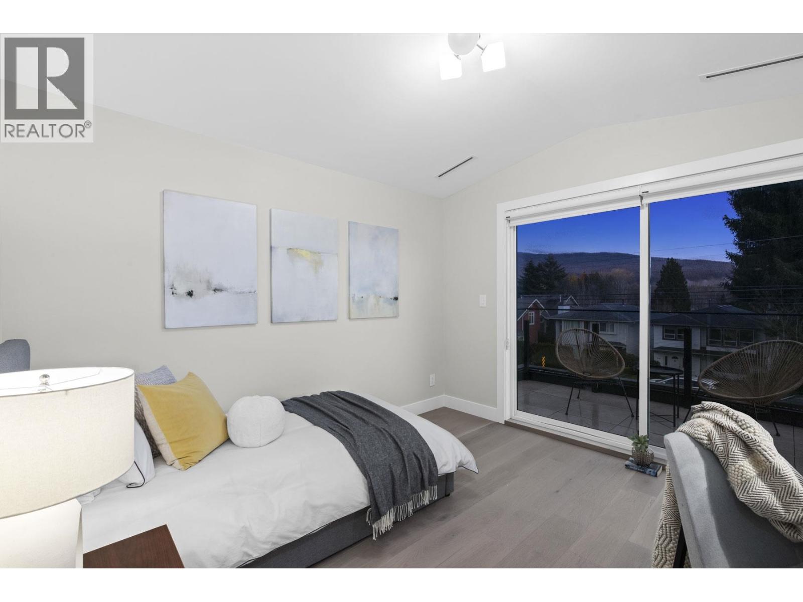 3073 FROMME ROAD, North Vancouver