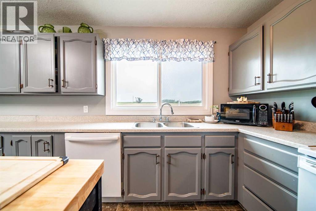 52005 Twp Rd 443 - Photo 4 of 36, Rural Wainwright No. 61, M.D. of, Alberta