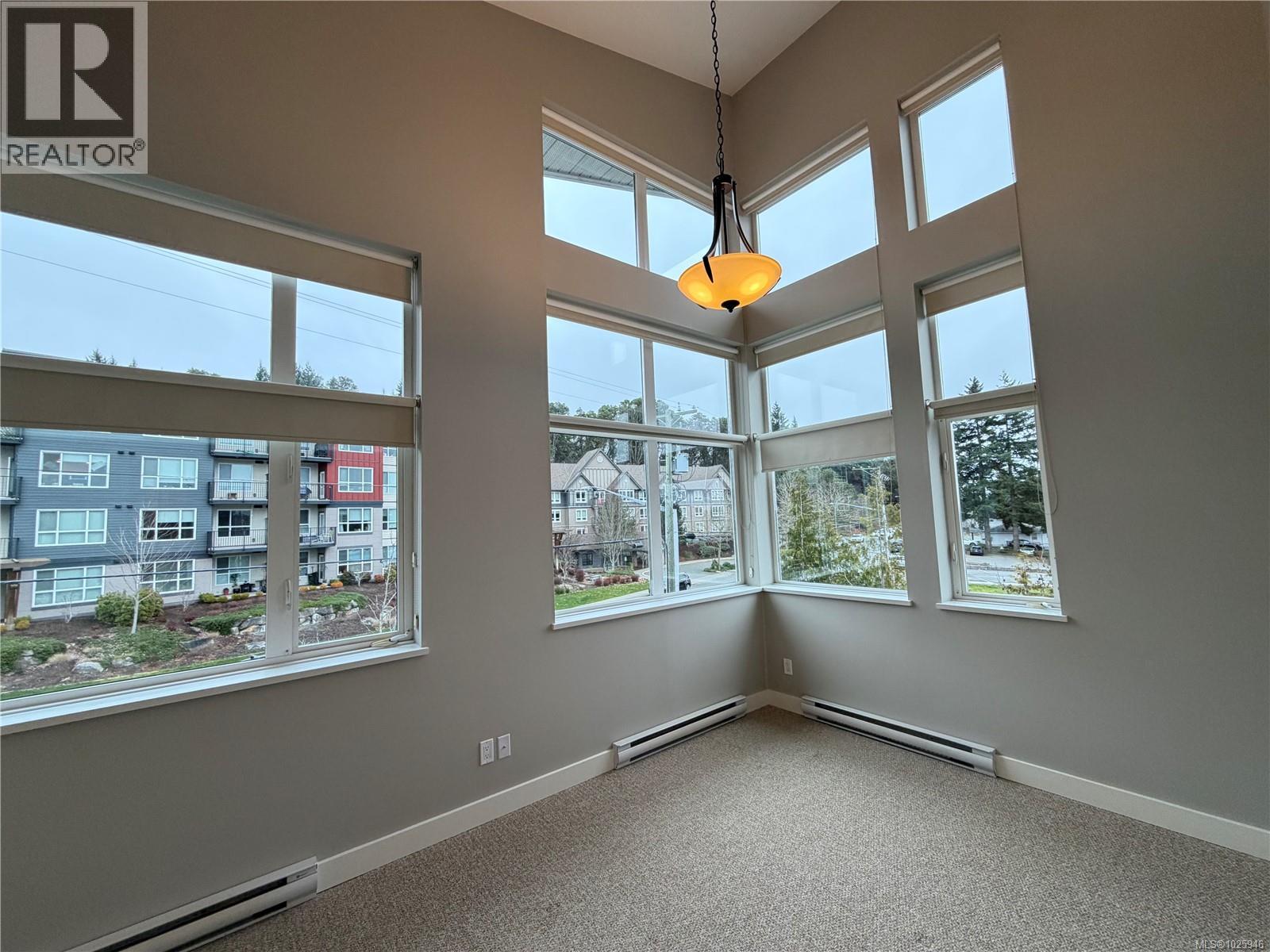 201 1629 Townsite Rd, Nanaimo