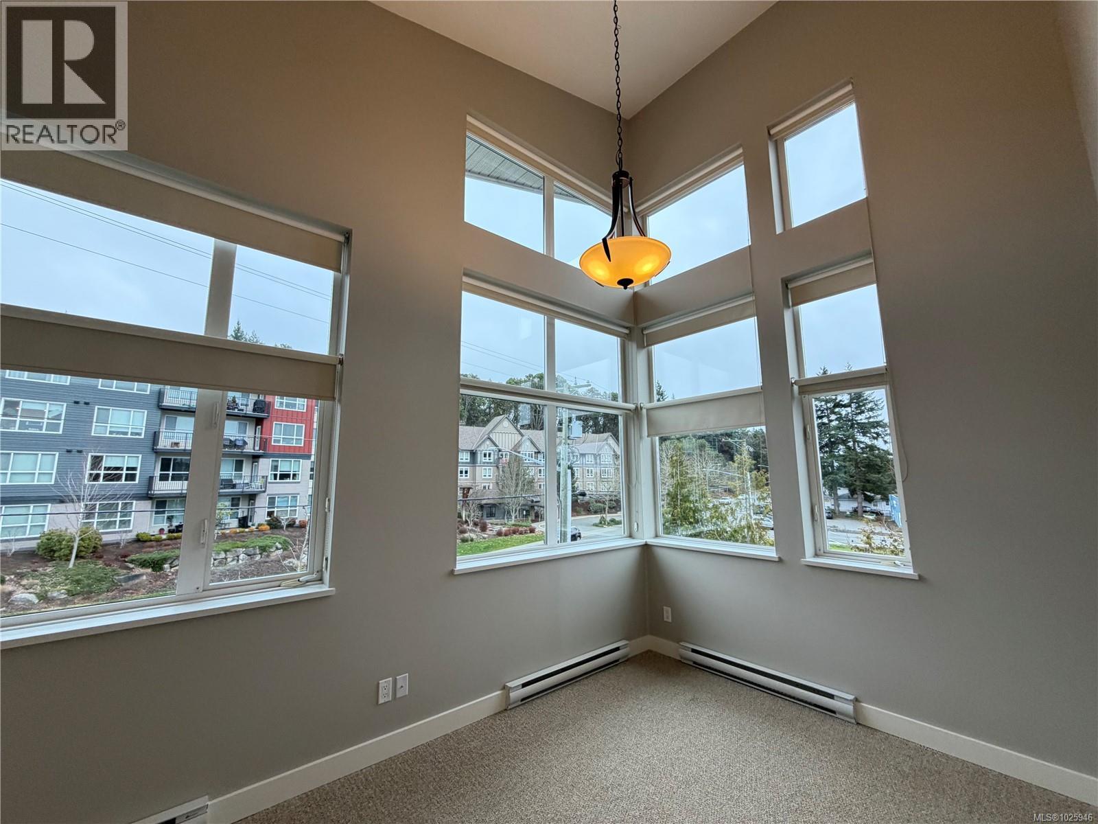 201 1629 Townsite Rd, Nanaimo