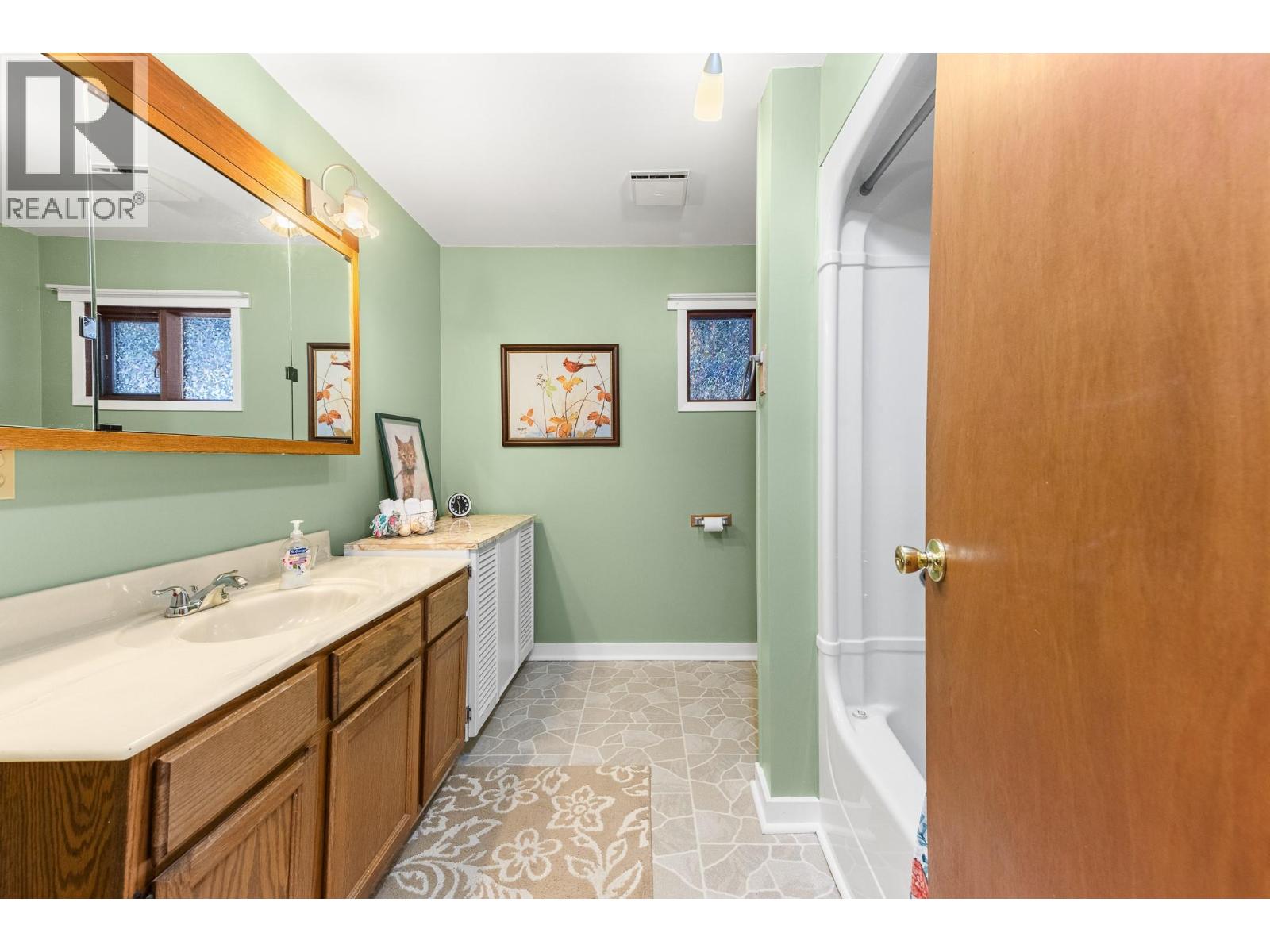 5110 Vance Road, Creston