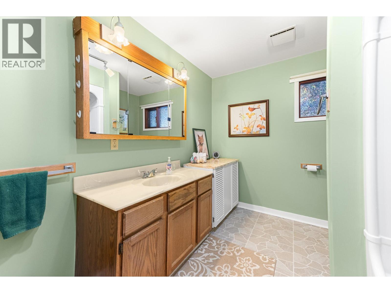 5110 Vance Road, Creston