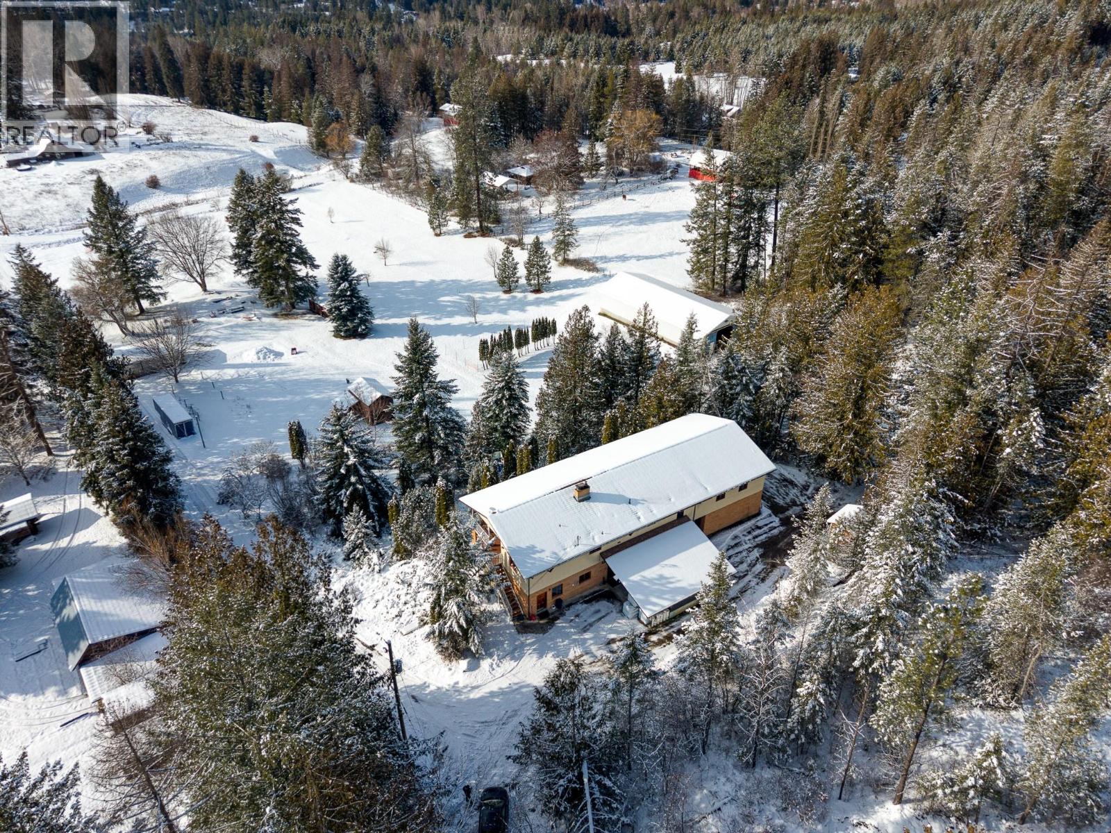 5110 Vance Road, Creston