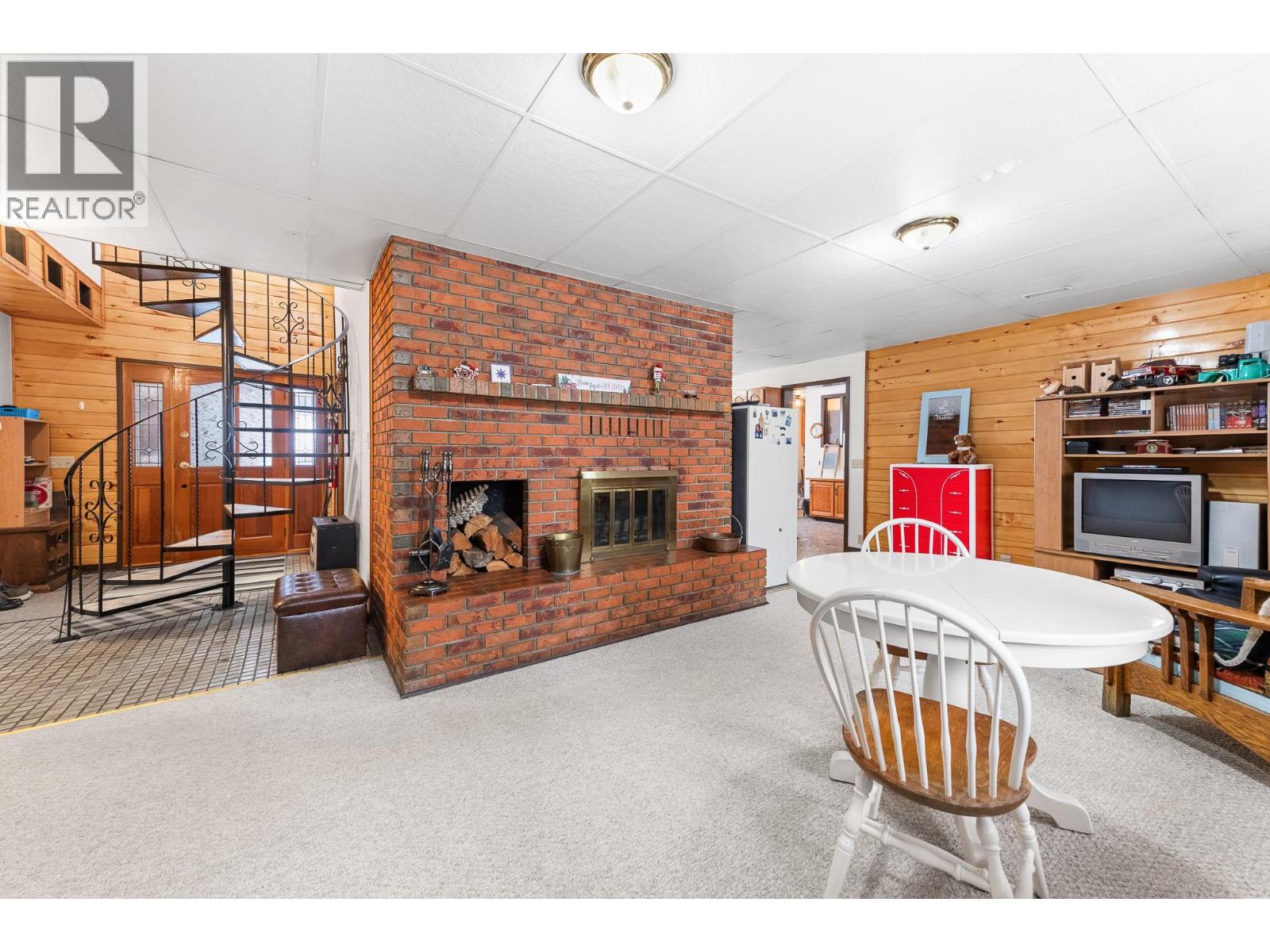 5110 Vance Road, Creston