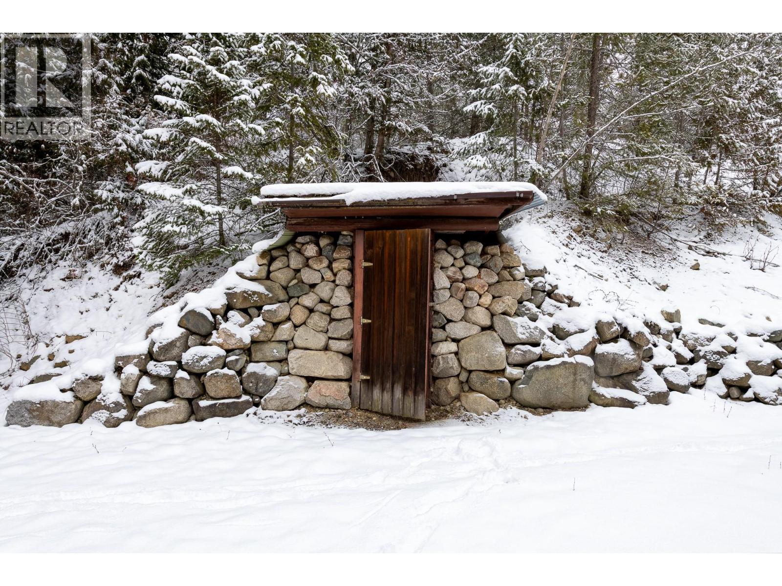 5110 Vance Road, Creston