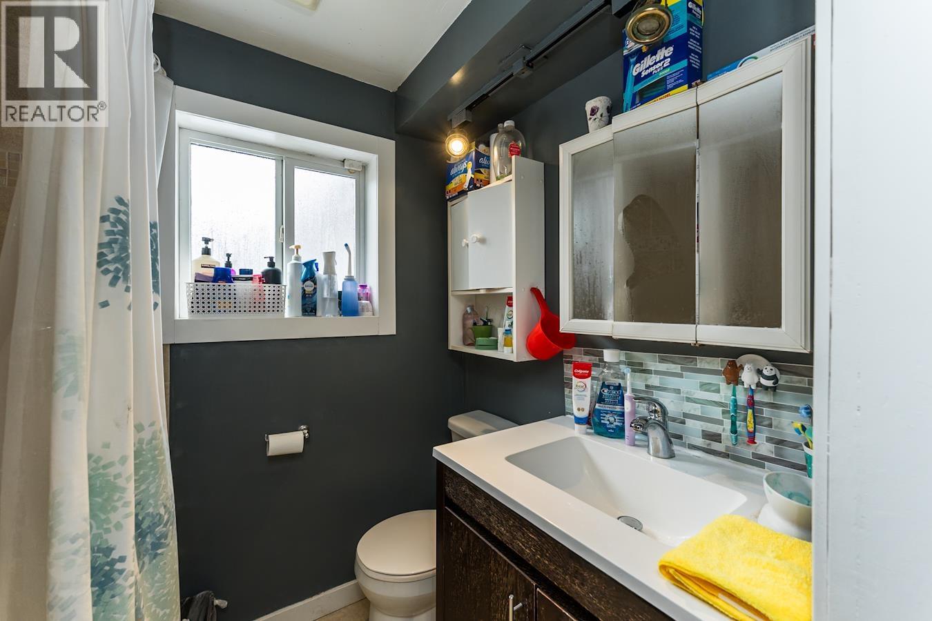 1795 IRWIN STREET - 33