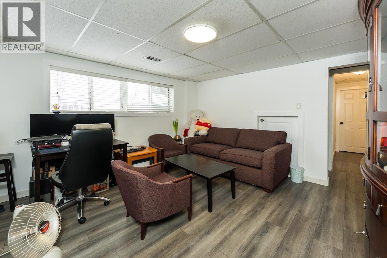 1795 IRWIN STREET - 24