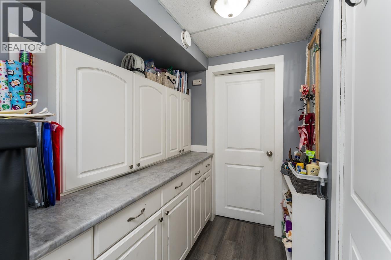 1795 IRWIN STREET - 32