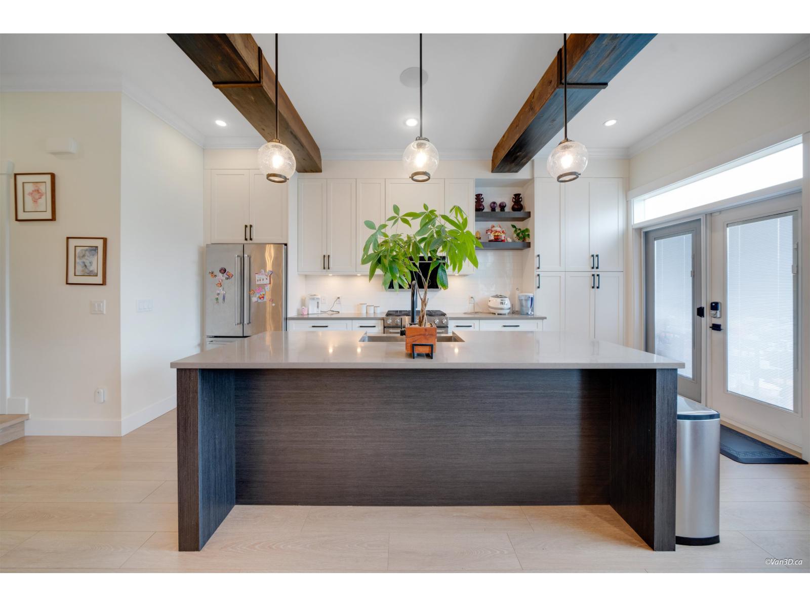 8 1454 162B STREET, Surrey