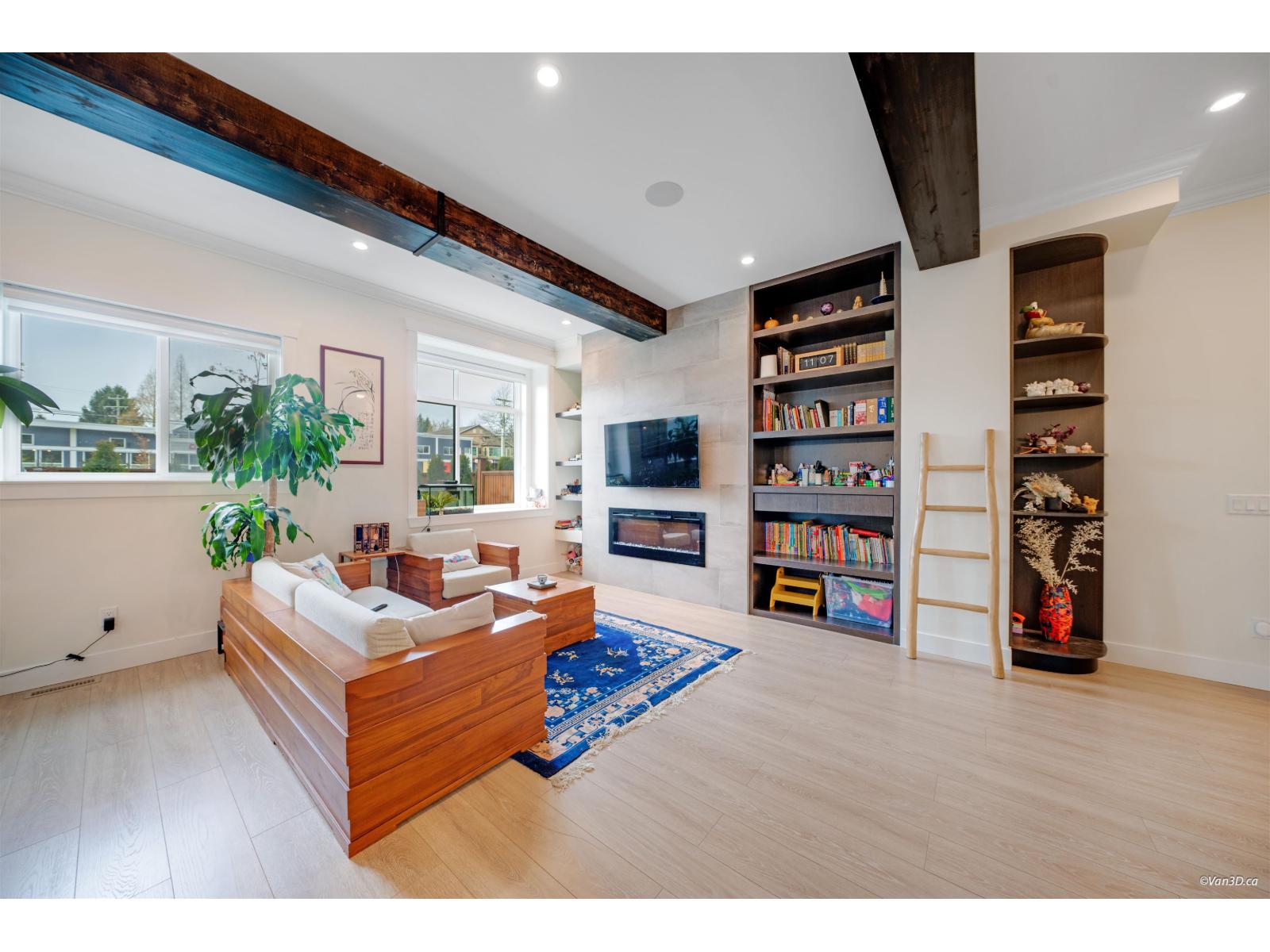 8 1454 162B STREET, Surrey