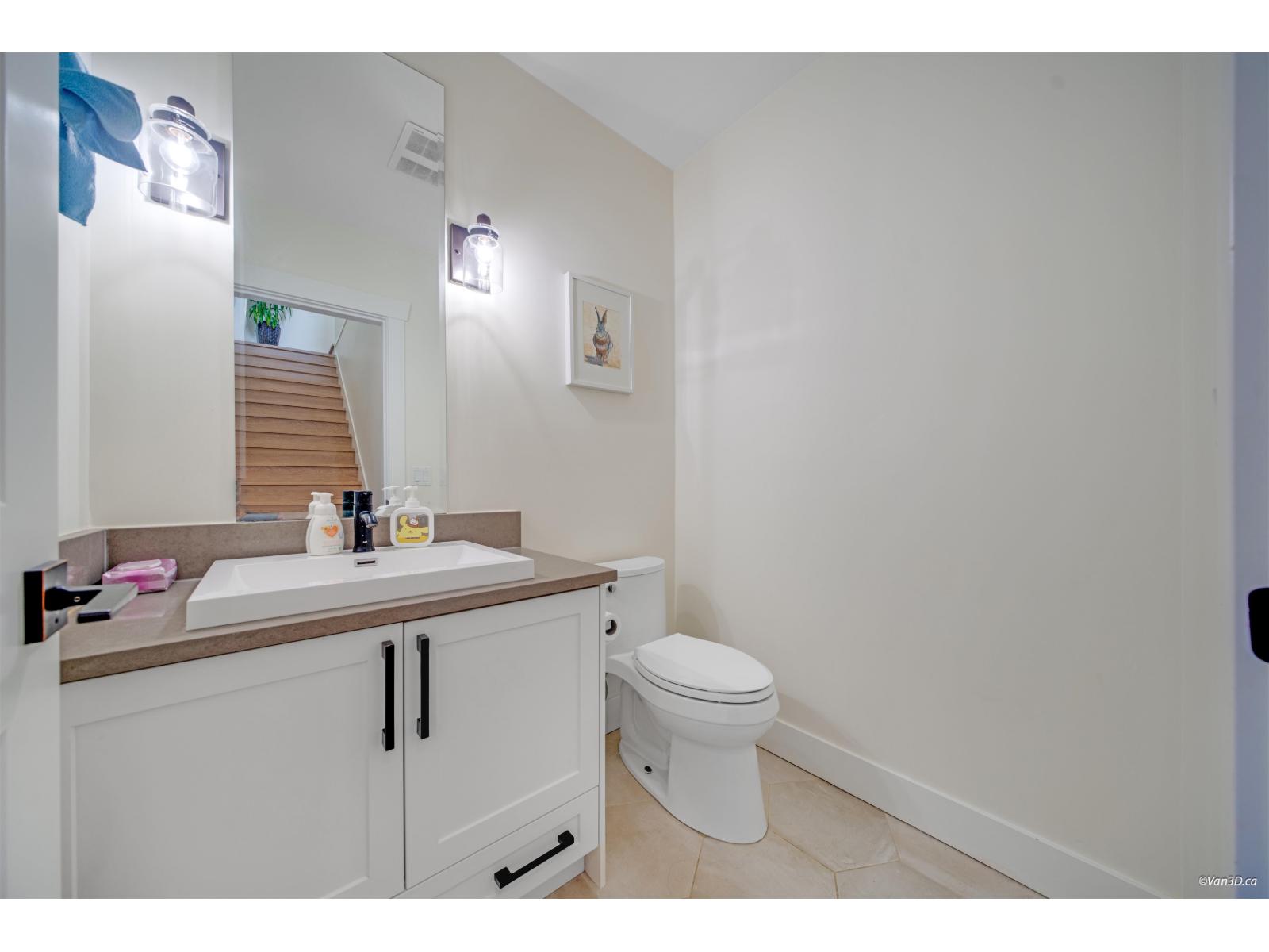 8 1454 162B STREET, Surrey