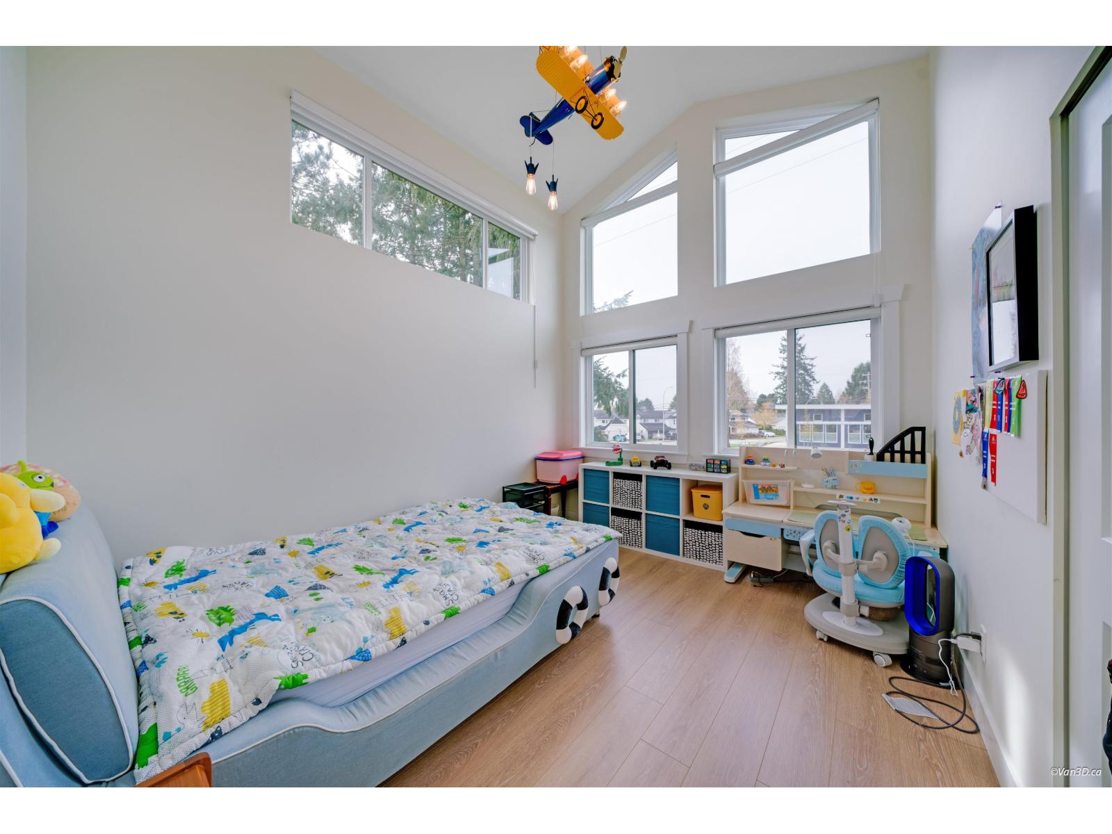 8 1454 162B STREET, Surrey