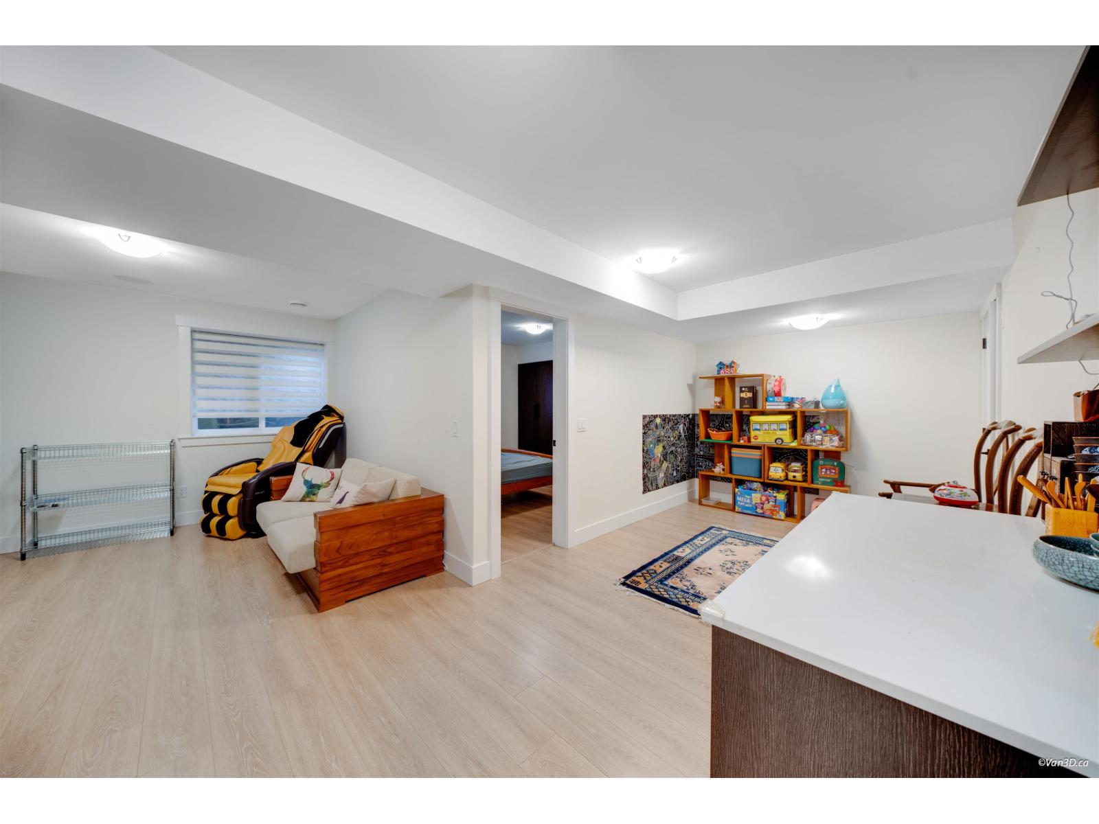 8 1454 162B STREET, Surrey