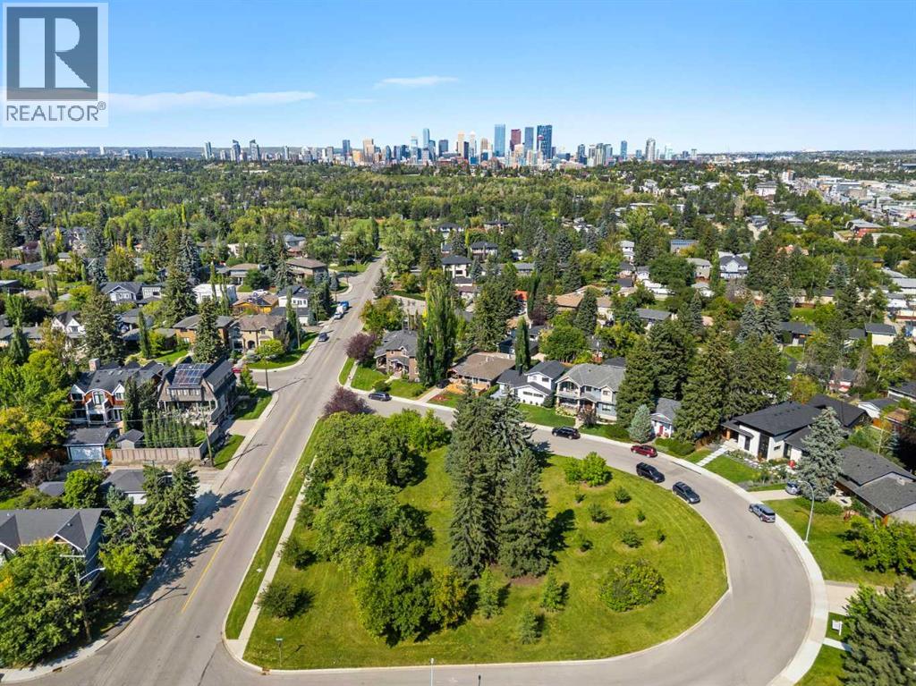 Single Family House for Sale in    Avenue SW Windsor Park Calgary 