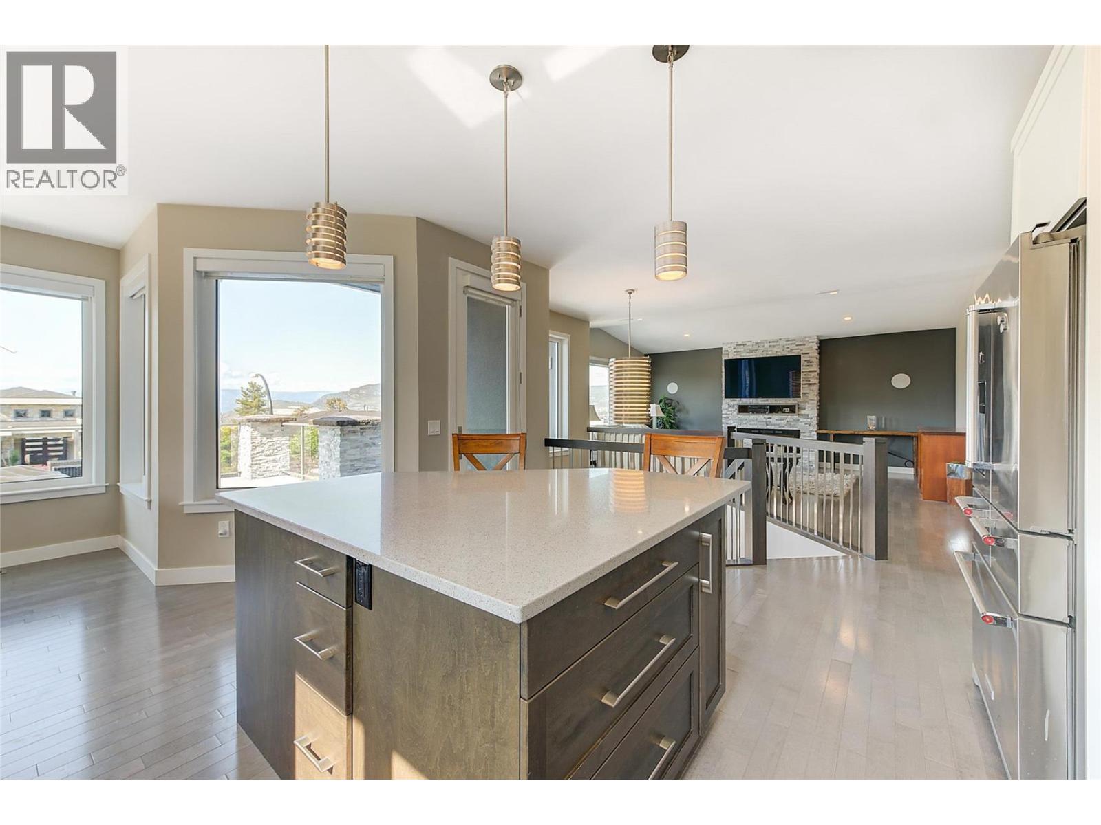  3284 Vineyard View Drive, West Kelowna