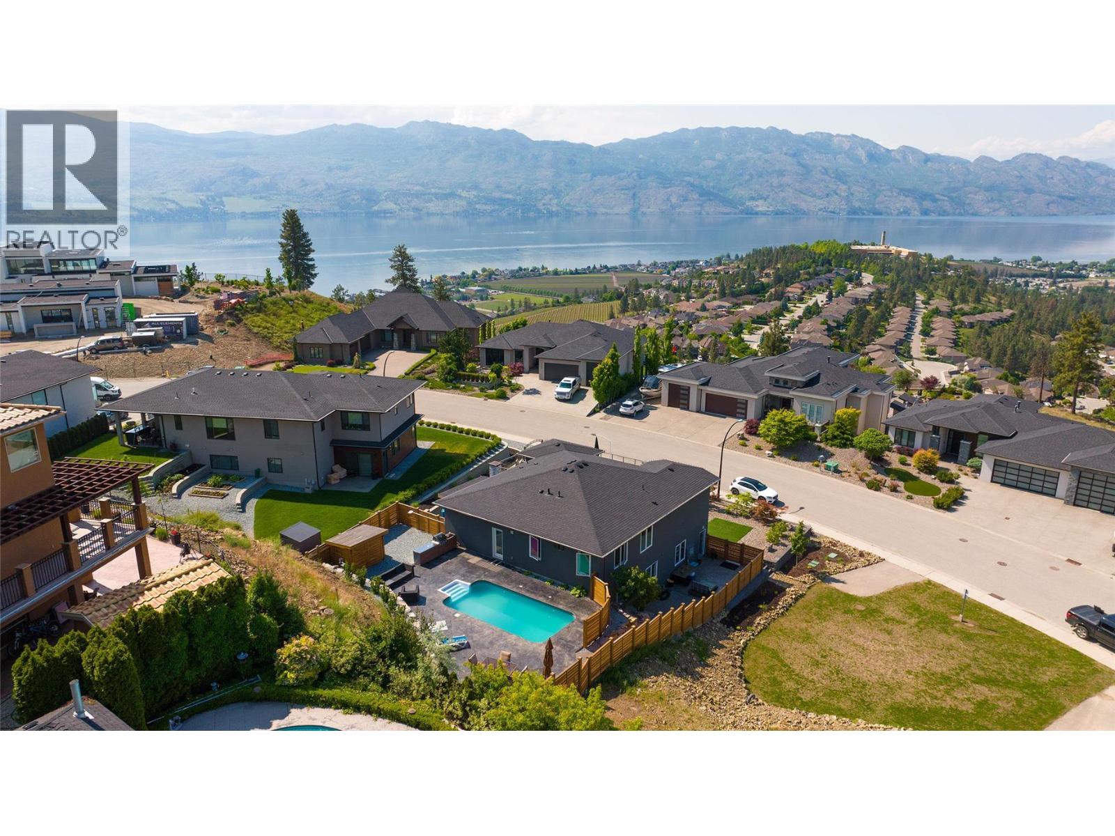  3284 Vineyard View Drive, West Kelowna