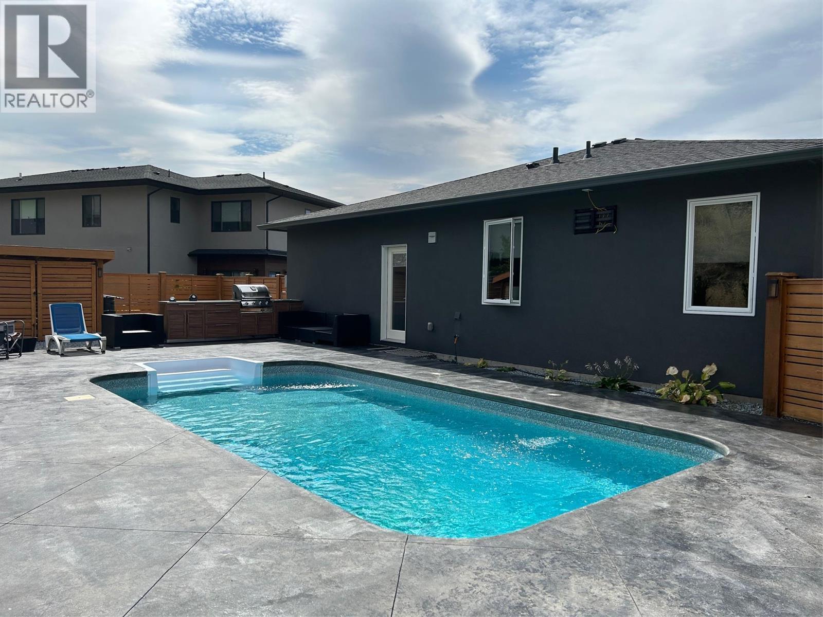  3284 Vineyard View Drive, West Kelowna