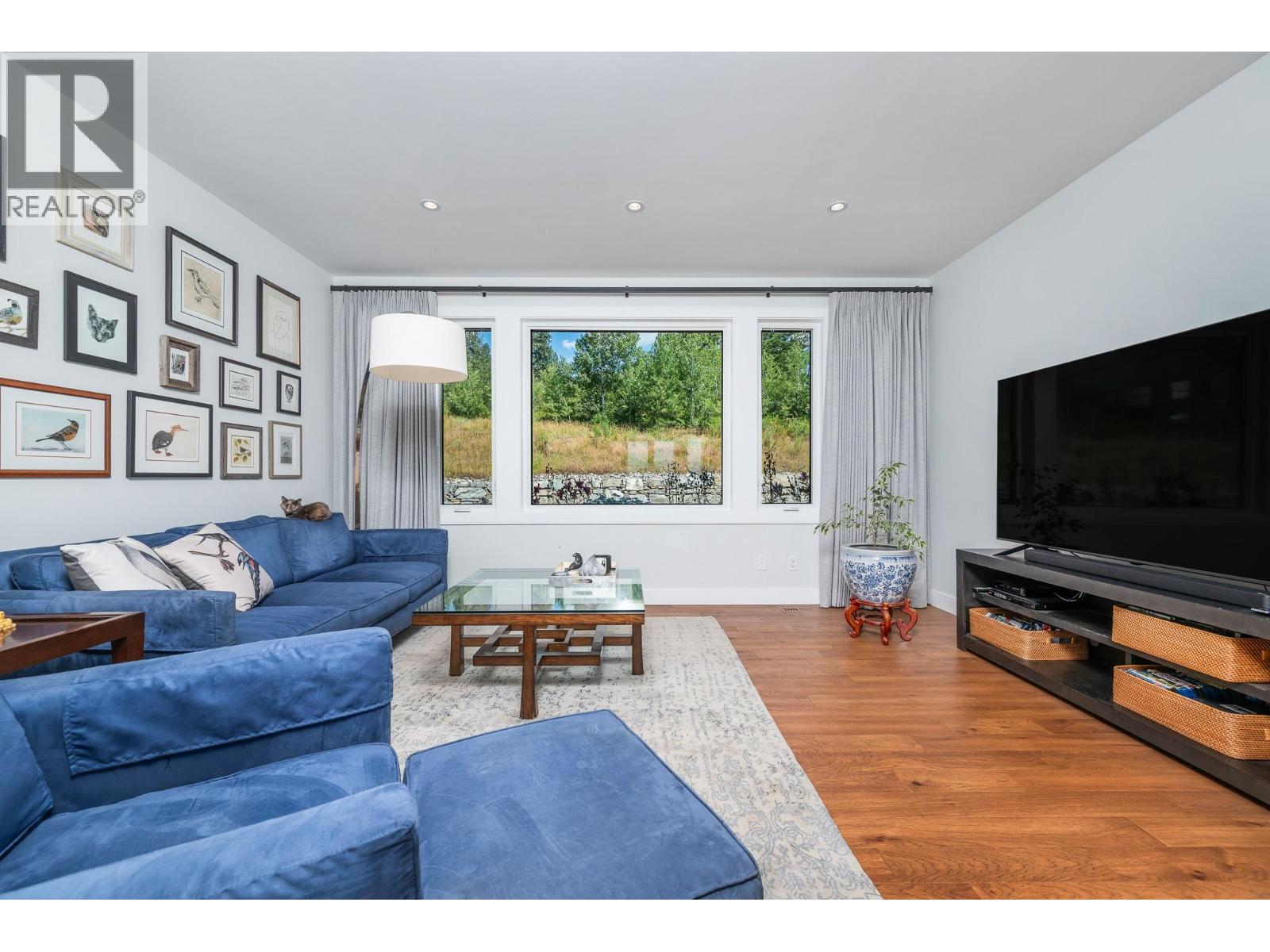 7212 Mountridge Place, Vernon