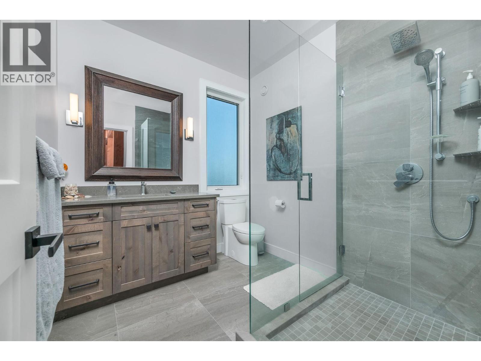 7212 Mountridge Place, Vernon