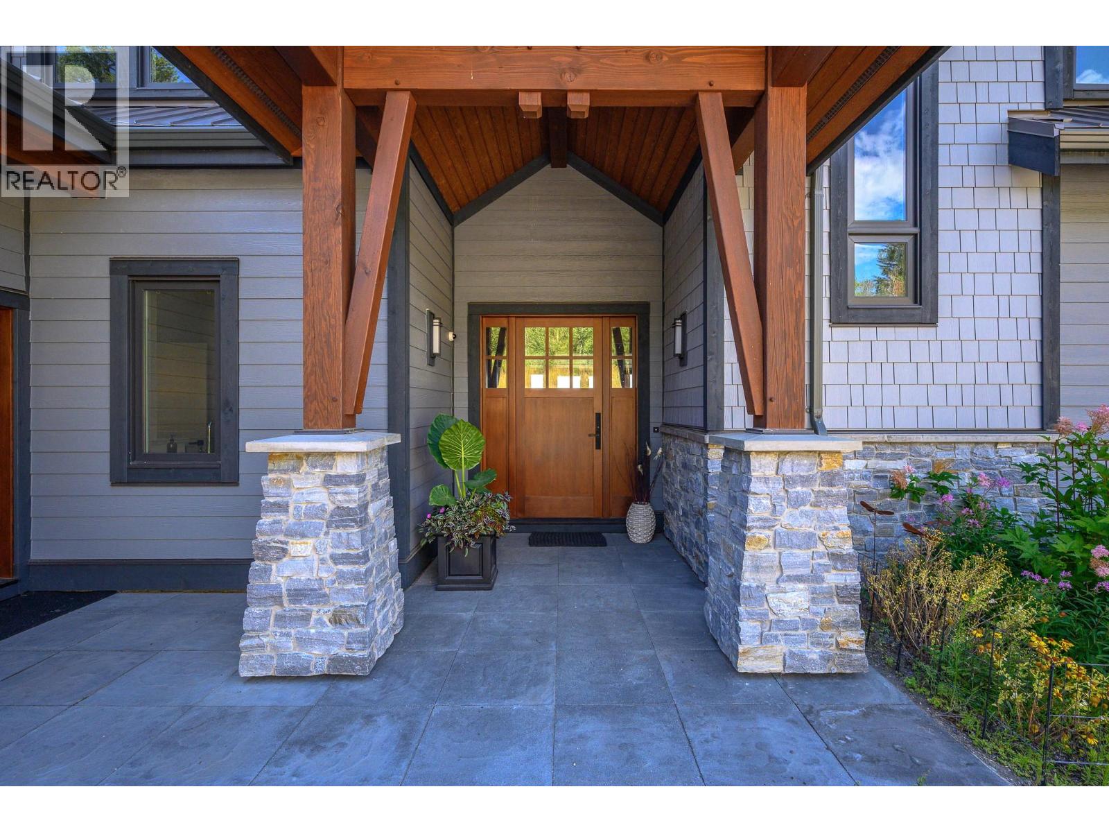 7212 Mountridge Place, Vernon