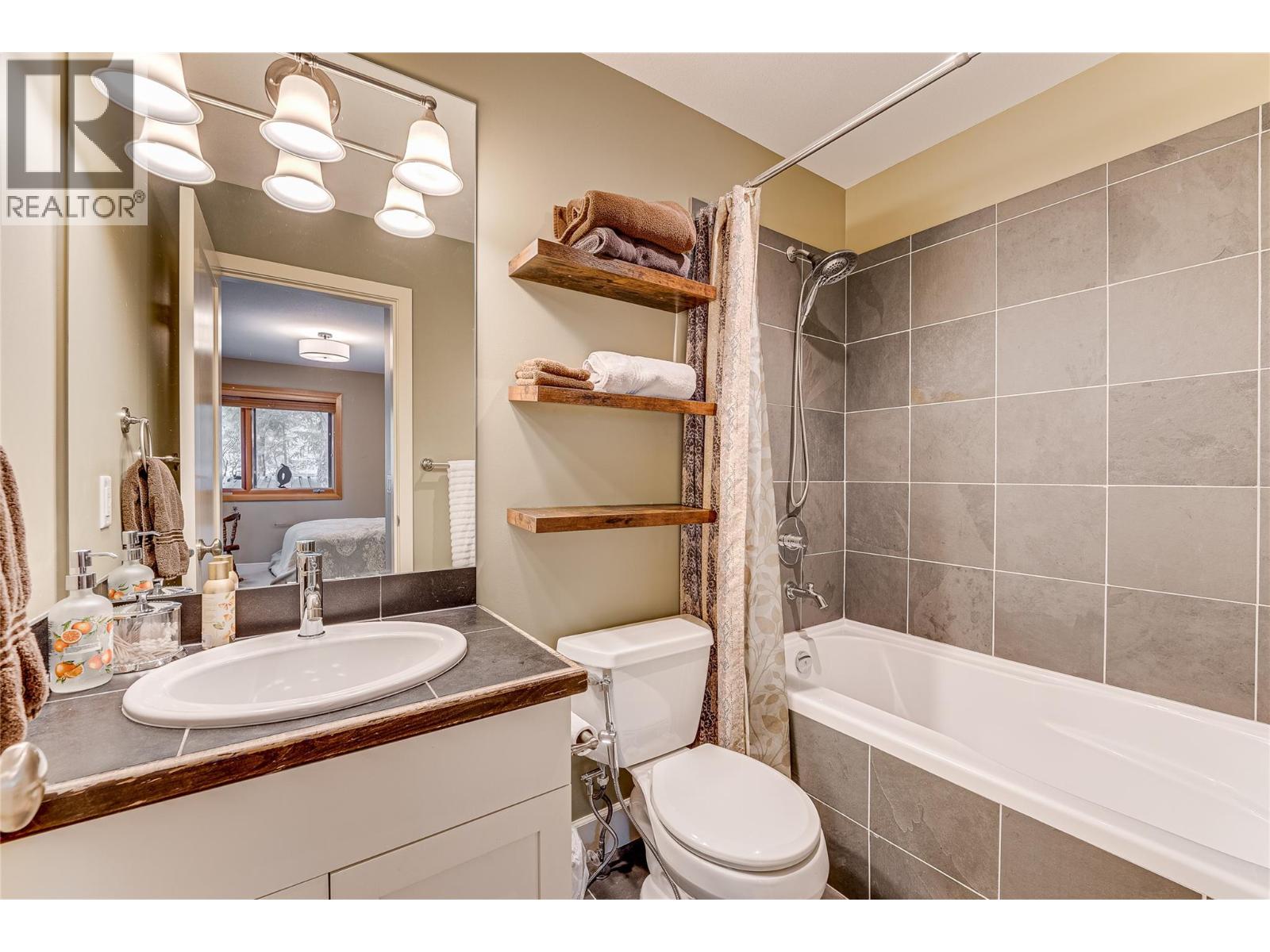 #92 9845 EASTSIDE ROAD - 17