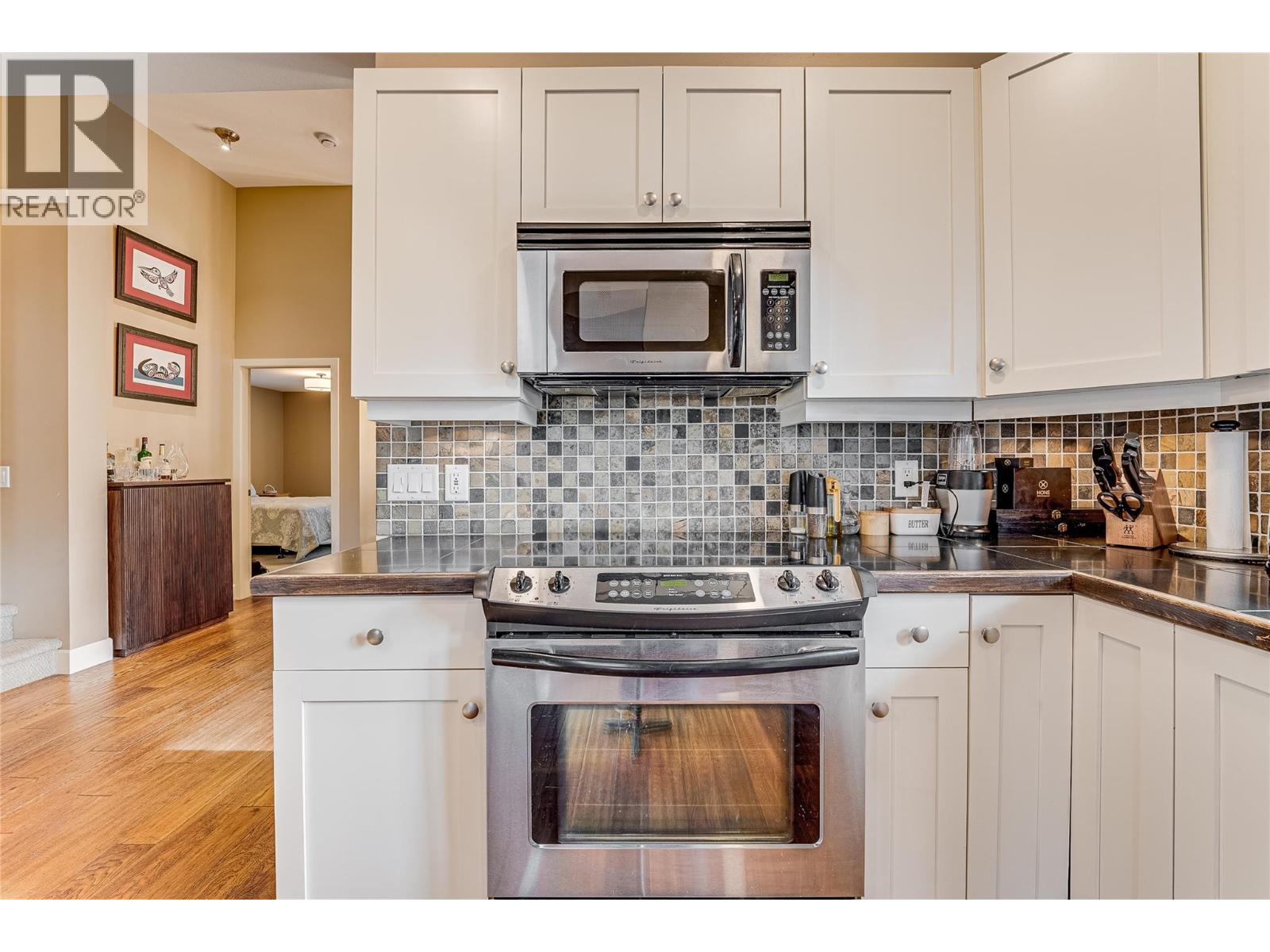 #92 9845 EASTSIDE ROAD - 23