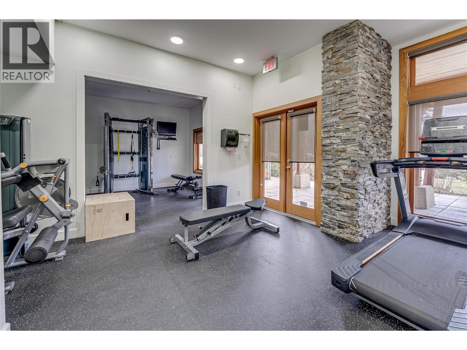 #92 9845 EASTSIDE ROAD - 56