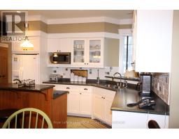 V 9, W5 - 1020 Birch Glen Road, Lake Of Bays, ON P0B1A0 Photo 10