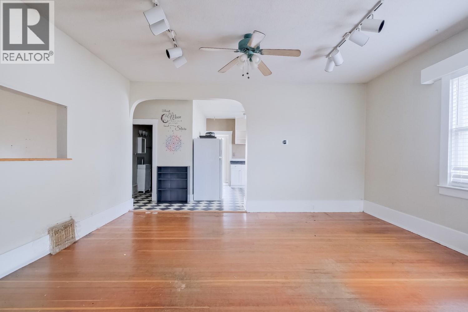  13218 KELLY Avenue, Summerland