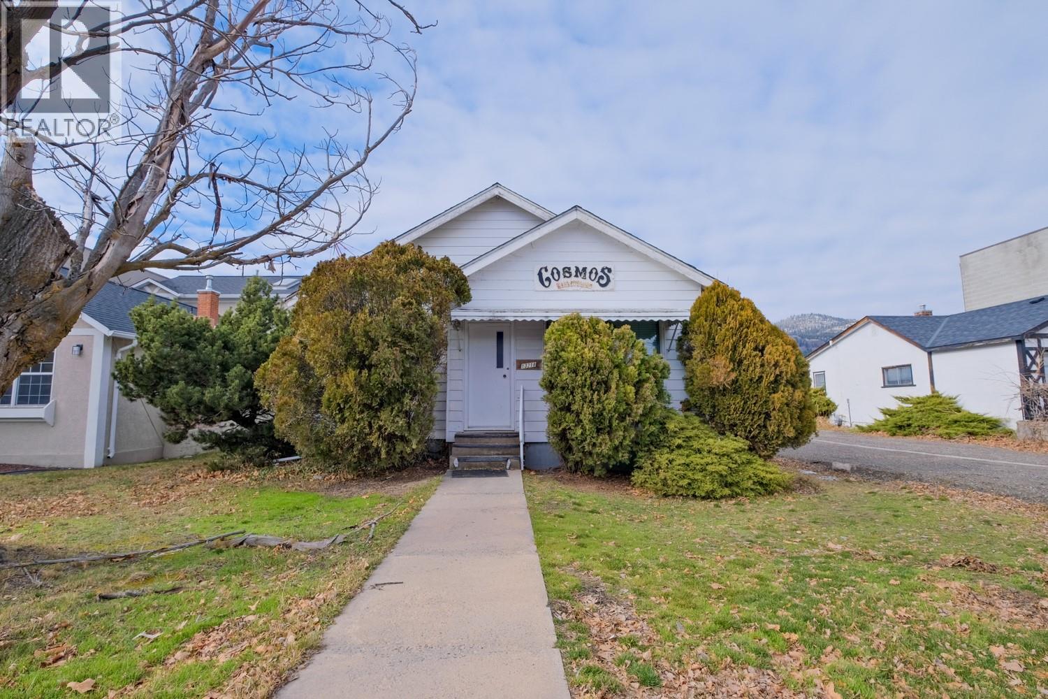  13218 KELLY Avenue, Summerland