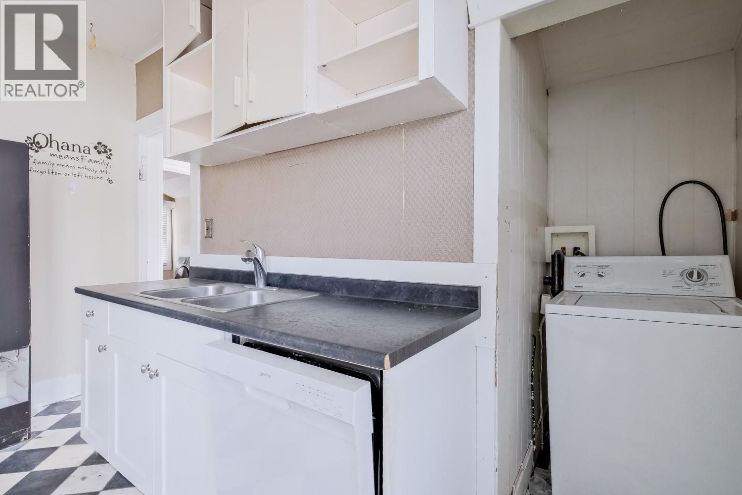  13218 KELLY Avenue, Summerland