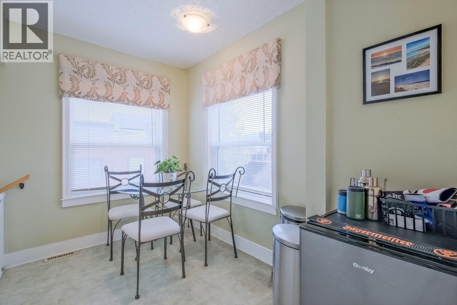  433 HEALES Avenue, Penticton