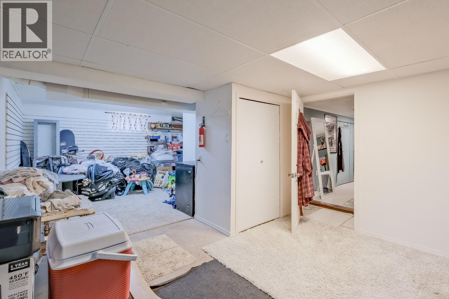  433 HEALES Avenue, Penticton