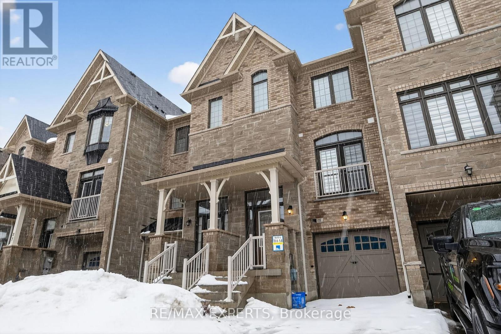 19 SUNSET TERRACE - Photo 2 of 36, Vaughan (Vellore Village), Ontario