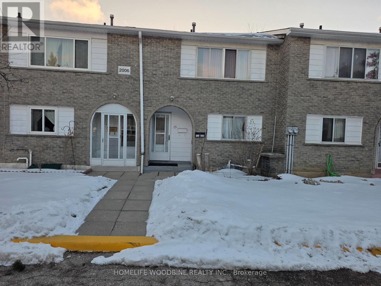 2006 Martin Grove Road 25