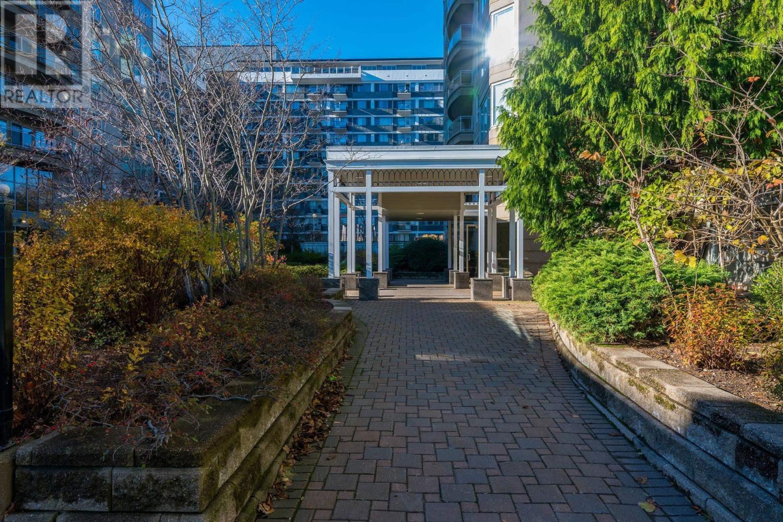 Property 45 of 50 of 604 1540 Summer Street