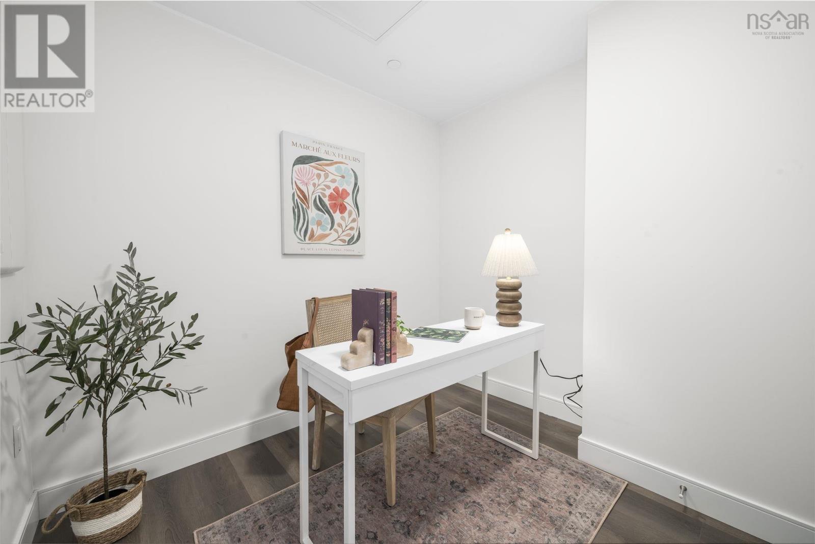 Property 21 of 45 of 1203 72 Seapoint Road