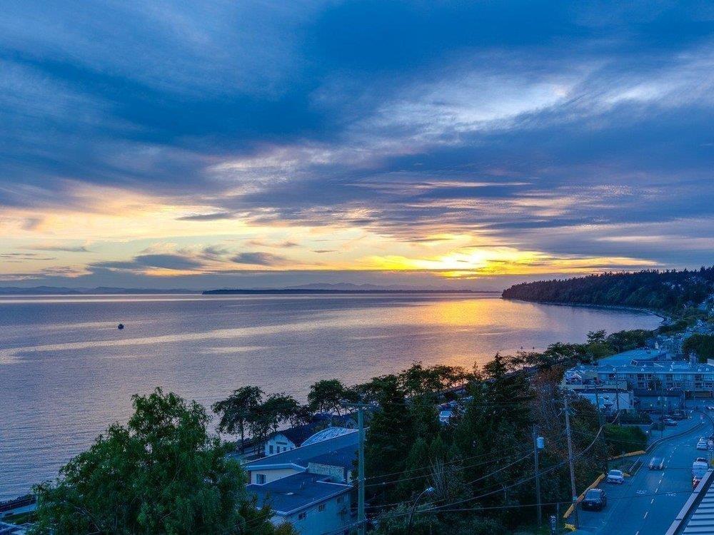 15061 VICTORIA AVENUE, White Rock