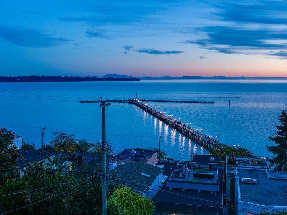 15061 VICTORIA AVENUE, White Rock