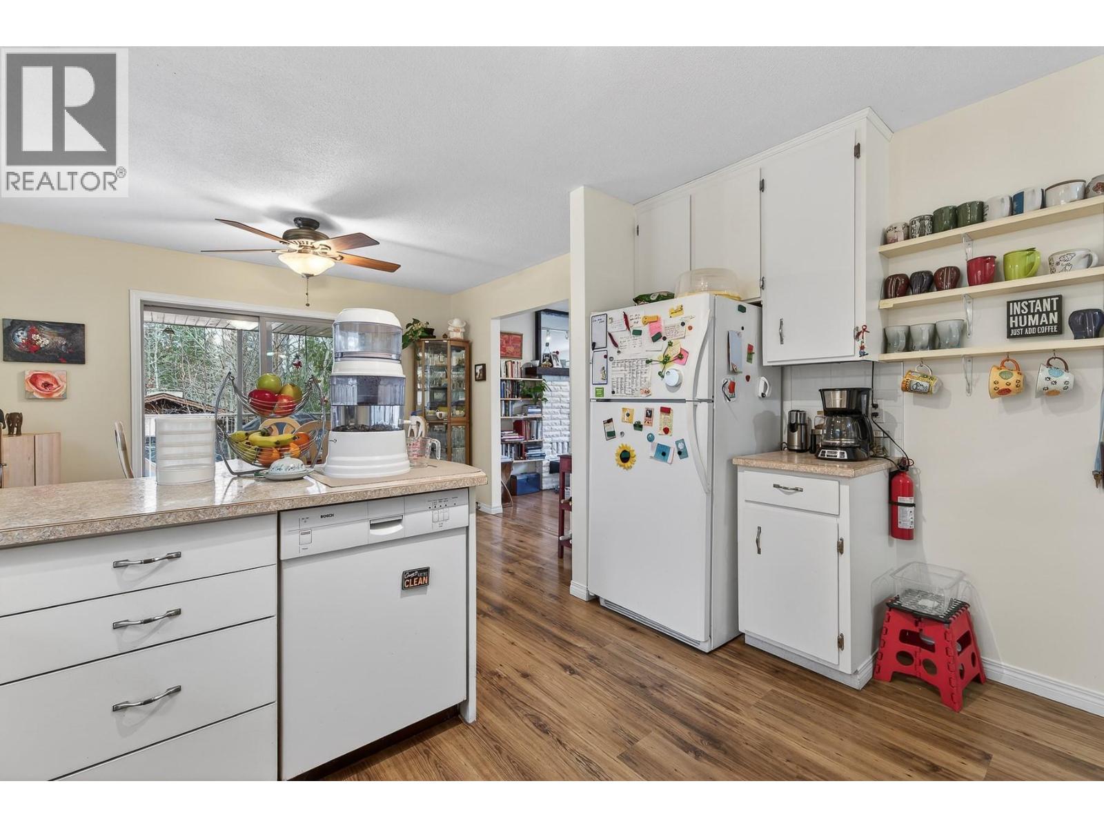  3111 Cedar Drive, Blind Bay