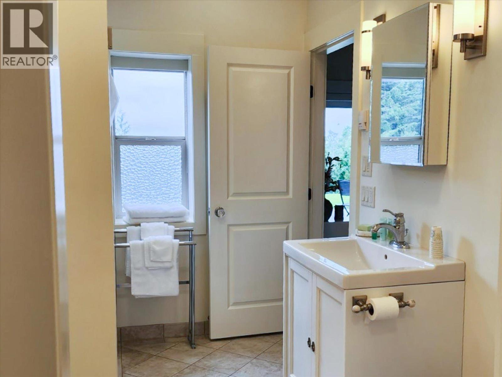 1788 Boone Court, Kelowna