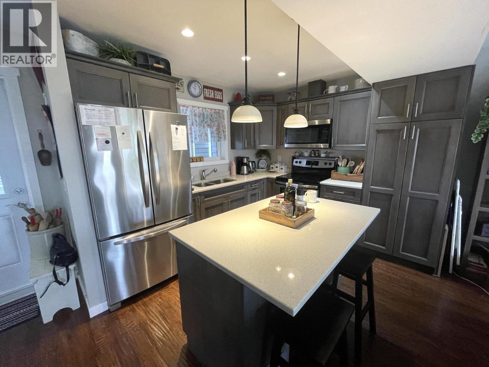 10115-10121 97 AVENUE - 8