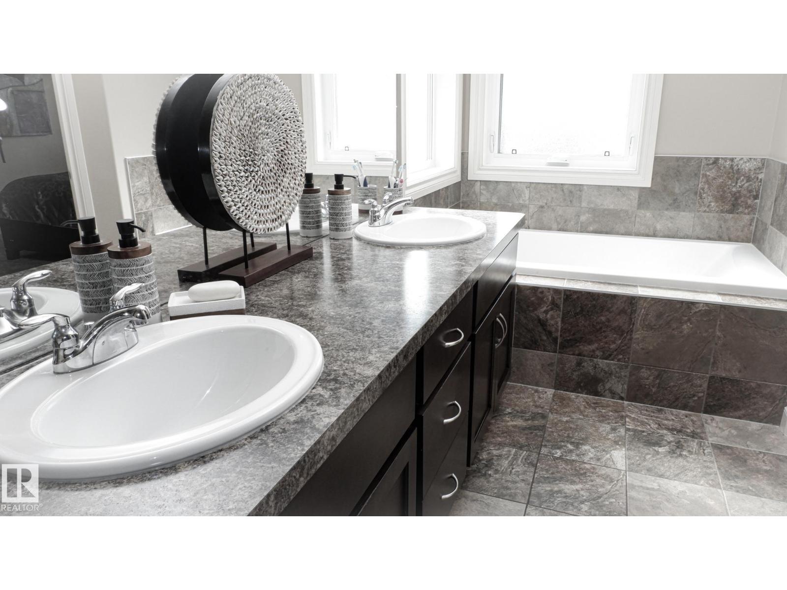 3619 GOODRIDGE CR NW - Photo 38